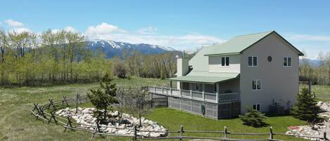 House (4 Bedrooms) | Front of property