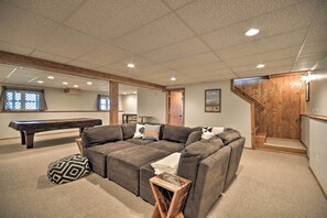 House (4 Bedrooms) | Interior - The Front Porch 20-acre Country Home w/ Mtn View (Roberts)