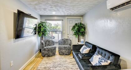 Daytona Beach Vacation Rental Apt - 2 Mi to Beach!