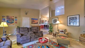 House (2 Bedrooms) | Interior