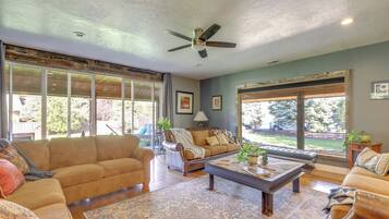 House (3 Bedrooms) | Interior