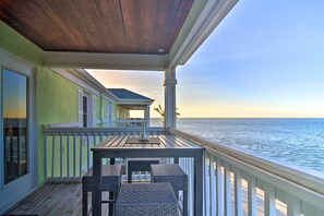 Apartment (2 Bedrooms) | Interior - Bayfront Condo 3 Mi to Downtown St. Petersburg (St. Petersburg)