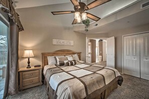 Apartment (3 Bedrooms) | Interior - Lakefront Branson Getaway Near Marina & Fishing! (Branson)