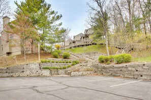 Apartment (3 Bedrooms) | Interior - Glen Arbor Vacation Rental w/ Views of Lake! (Glen Arbor)