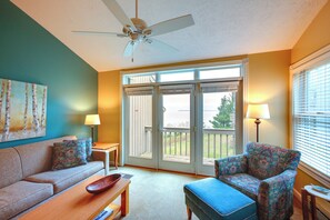 Apartment (3 Bedrooms) | Interior - Glen Arbor Vacation Rental w/ Views of Lake! (Glen Arbor)
