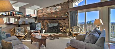 Apartment (3 Bedrooms) | Front of property