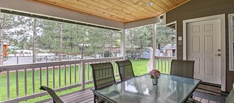 Game Room, Yard, Deck & Fireplace: Lakeside Home