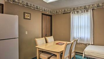 Apartment (1 Bedroom) | Interior