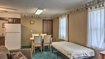 Apartment (1 Bedroom) | Interior