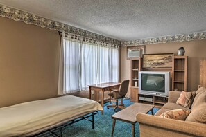 Apartment (1 Bedroom) | Interior