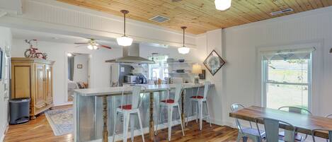 Cottage (4 Bedrooms) | Interior