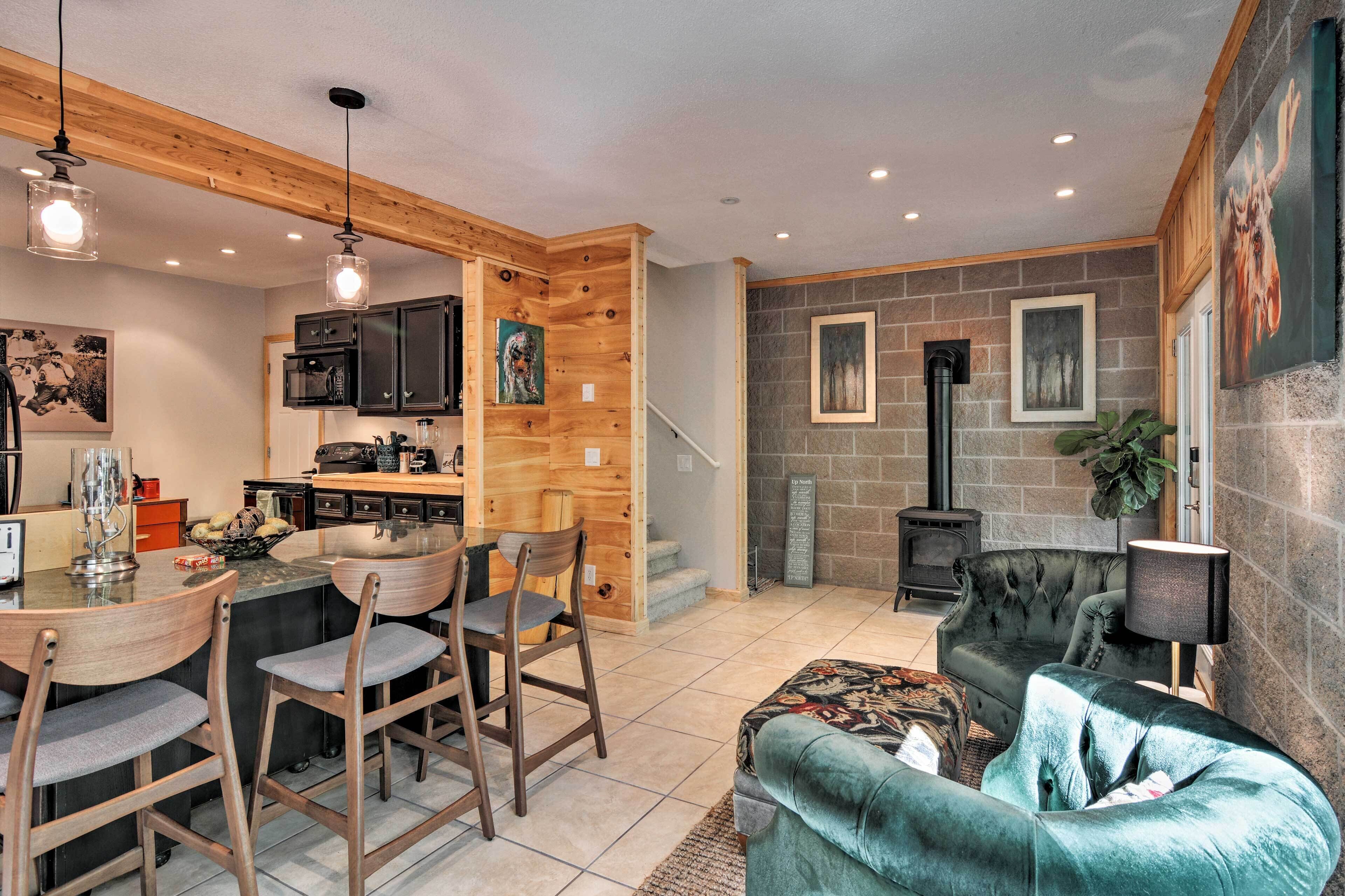 House (2 Bedrooms) | Interior