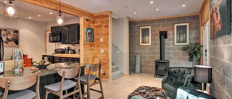 House (2 Bedrooms) | Interior