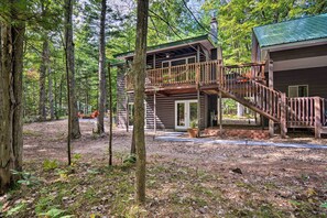 House (2 Bedrooms) | Interior - Dog-friendly Home Near Crystal Mtn & Outdoor Rec! (Interlochen)
