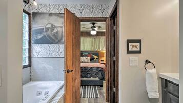 House (2 Bedrooms) | Bahagian dalam