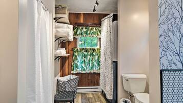 Rumah (2 Bedrooms) | Interior