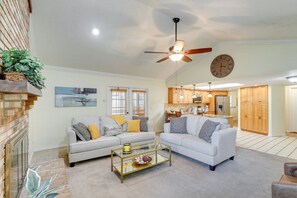 TV - Valrico Vacation Rental 15 Mi to Tampa (Valrico)