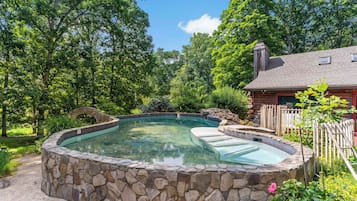 Cottage (1 Bedroom) | Interior