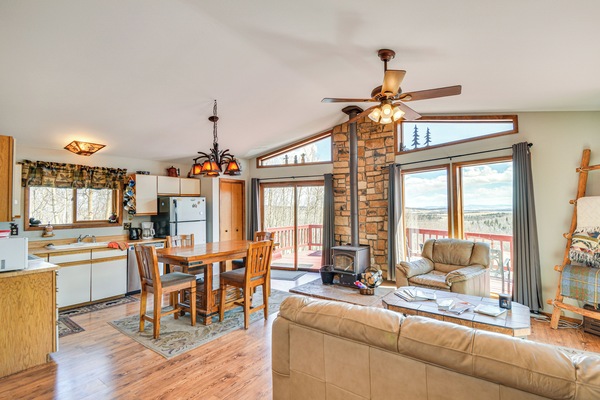 House (3 Bedrooms) | Interior