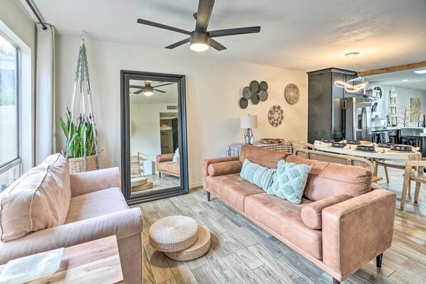 Front of property - 'La Casa Linda' - Litchfield Park Townhome! (Litchfield Park)