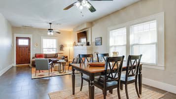 Rumah (2 Bedrooms) | Interior