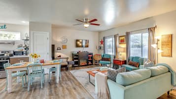 Cottage (2 Bedrooms) | Interior