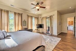 House (6 Bedrooms) | Interior - Spacious Flagstaff Home With Fire Pit & Game Room! (Flagstaff)