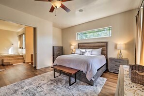 House (6 Bedrooms) | Interior - Spacious Flagstaff Home With Fire Pit & Game Room! (Flagstaff)