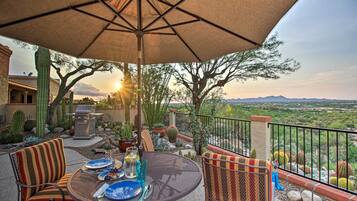 Apartment (3 Bedrooms) | Front of property