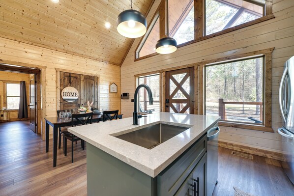 Interior - Family-friendly Broken Bow Cabin Rental w/ Hot Tub (Broken Bow)