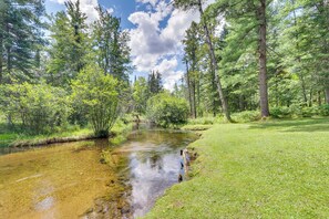 Interior - Peaceful Traverse City Cabin ~ 16 Mi to Dtwn! (Traverse City)