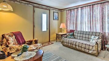 House (1 Bedroom) | Interior