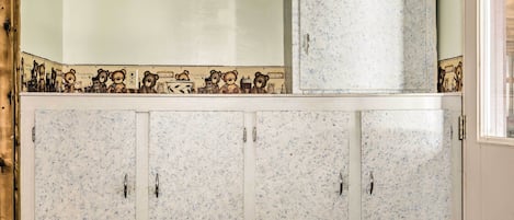 House (1 Bedroom) | Interior