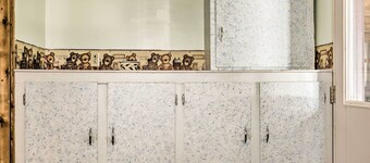 Cozy Chassell House - 10 Mi to Portage Lake!