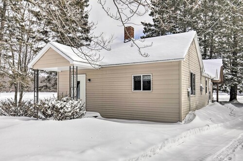 Cozy Chassell House - 10 Mi to Portage Lake!