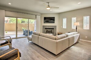 Apartment (2 Bedrooms) | Interior - Cozy Cave Creek Townhome w/ Hot Tub Access! (Cave Creek)