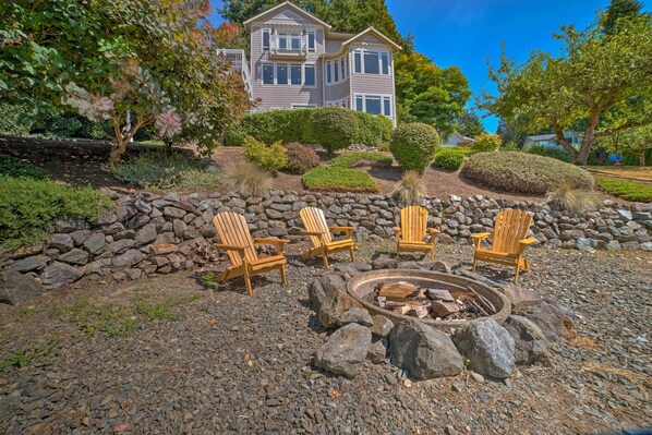 House (5 Bedrooms) | Interior