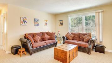 Apartment (2 Bedrooms) | Front of property
