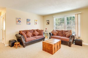 Living area - Homey Windham Condo: Hike & Ski the Catskill Mtns! (Windham)