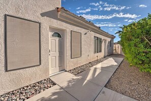 Interior - Pool & Game Room: Pet-friendly Lake Havasu Gem (Lake Havasu City)