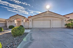 Interior - Pool & Game Room: Pet-friendly Lake Havasu Gem (Lake Havasu City)