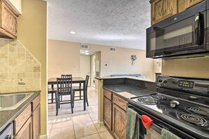 Apartment (1 Bedroom) | Interior