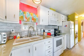 Interior - Sarasota Home w/ Full Resort Amenity Access! (Sarasota)