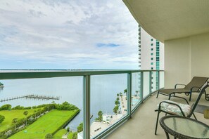 Apartment (2 Bedrooms) | Front of property - Heated Pool Access! Waterfront Fort Myers Condo (Fort Myers)