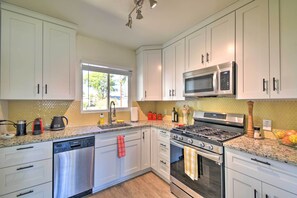 House (2 Bedrooms) | Interior - Pet-friendly Phoenix Home: Breezeway & Fenced Yard (Phoenix)