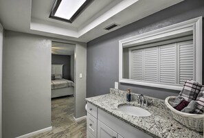 House (3 Bedrooms) | Interior - Bright Home w/ Dock & Canal View in Cape Coral! (Cape Coral)