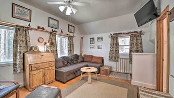 Rumah (2 Bedrooms) | Interior