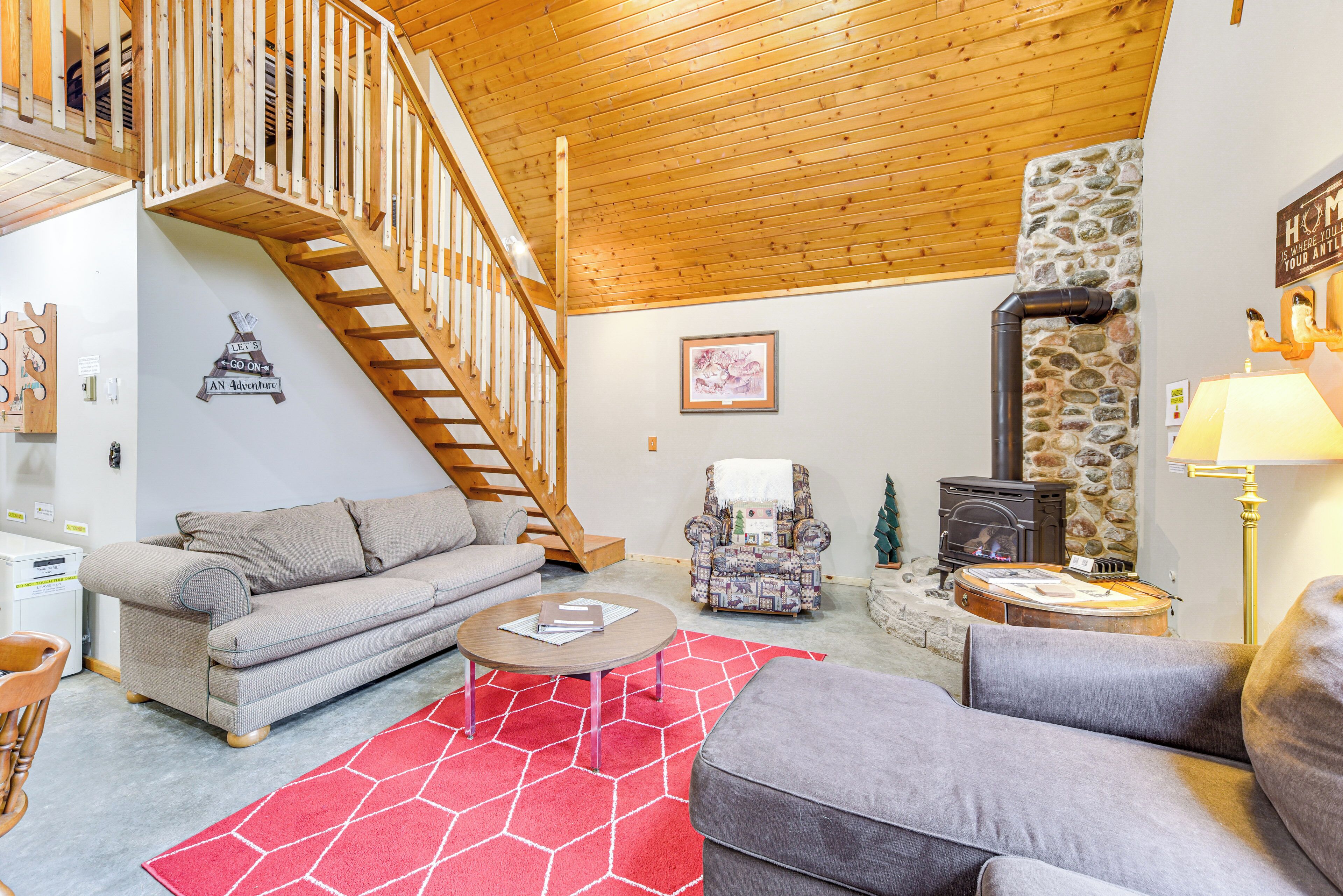 House (3 Bedrooms) | Front of property