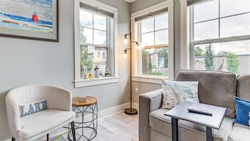 Apartment (1 Bedroom) | Interior