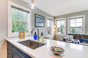 Apartment (1 Bedroom) | Interior